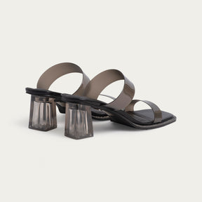 Yazhu Sandals